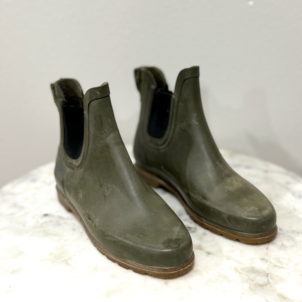 Western Chief Chelsea Rain Boot Distressed Olive Green Size 5